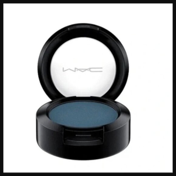 MAC Matte Eye Shadow Stormwatch Matte Full Size 1.5g NIB - Picture 2 of 4